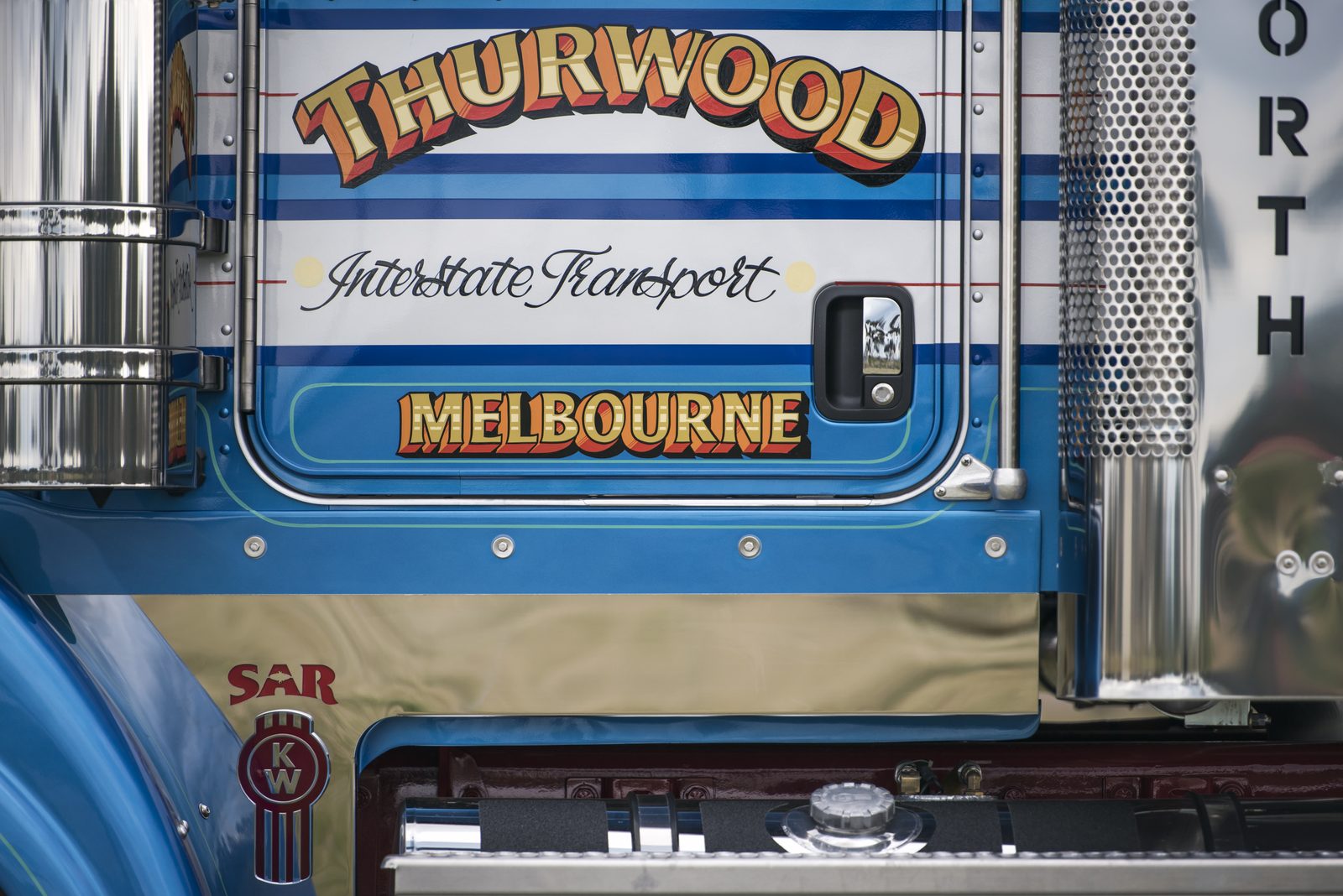 Thurwood Refrigerated Transport lettering and stripe detail on Just Crackin