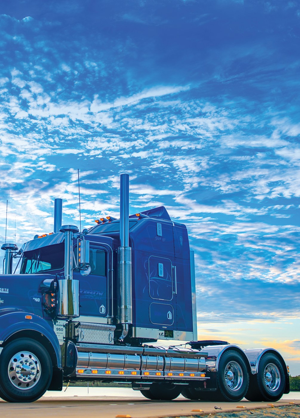 Phat, 40 & Fabulous — Mark Tobin’s Kenworth Legend T950 — archive photograph 3