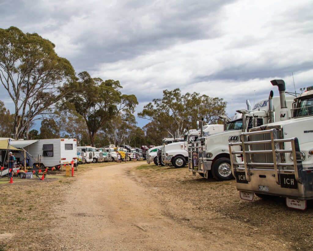 Castlemaine Truck Show 2017 — community and custom trucks — original ACT Issue 15 image
