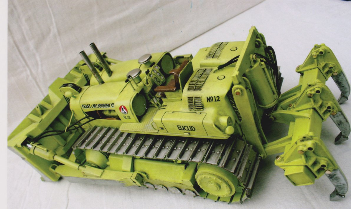 Dozers on Show — Euclid’s Largest — Robin McKnight’s model from ACT Issue 15