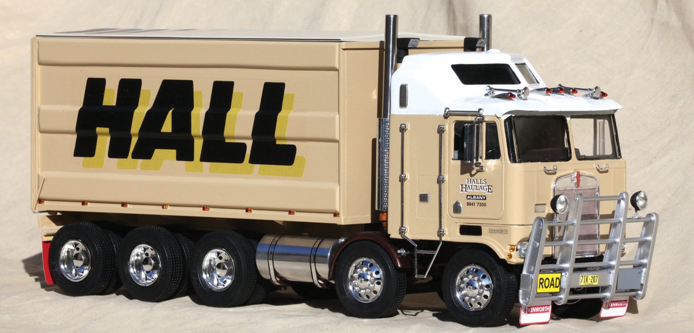 Hall’s Haulage Kenworth Aerodyne — Colin Farnham’s model from ACT Issue 16
