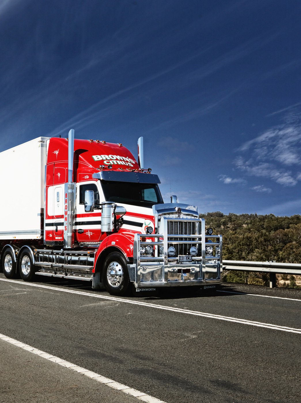 Brown’s Wisdom — Reg Brown’s Kenworth T610 SAR — archive photograph 2