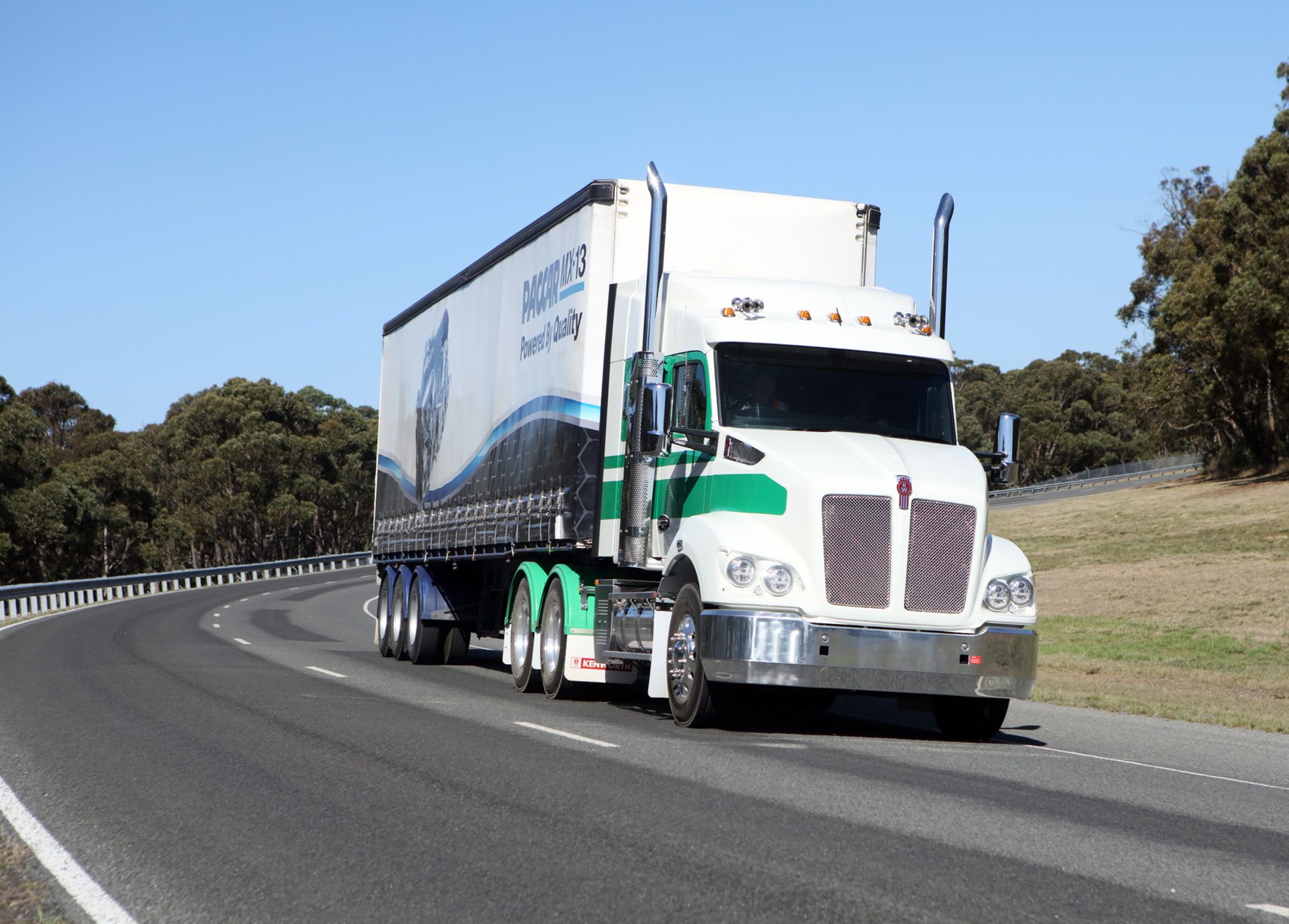 Kenworth launches the T360 and T410 — the 2019 archive — archive photograph 3