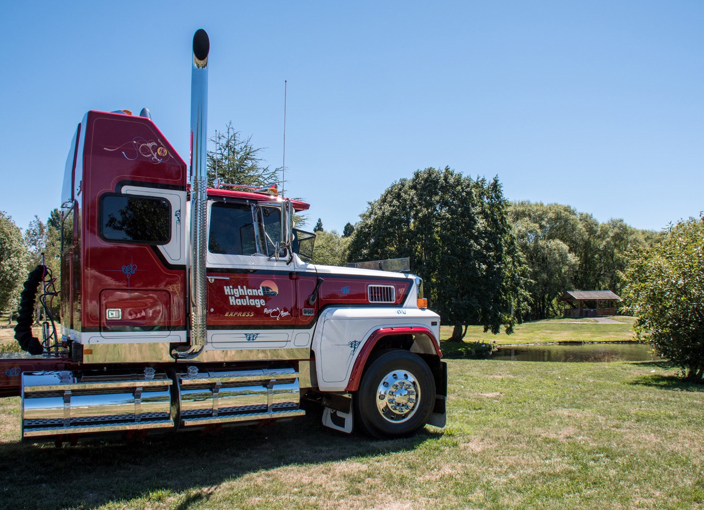 Louisville Legend — Highland Haulage’s restored Ford LTL 9000 — archive photograph 2