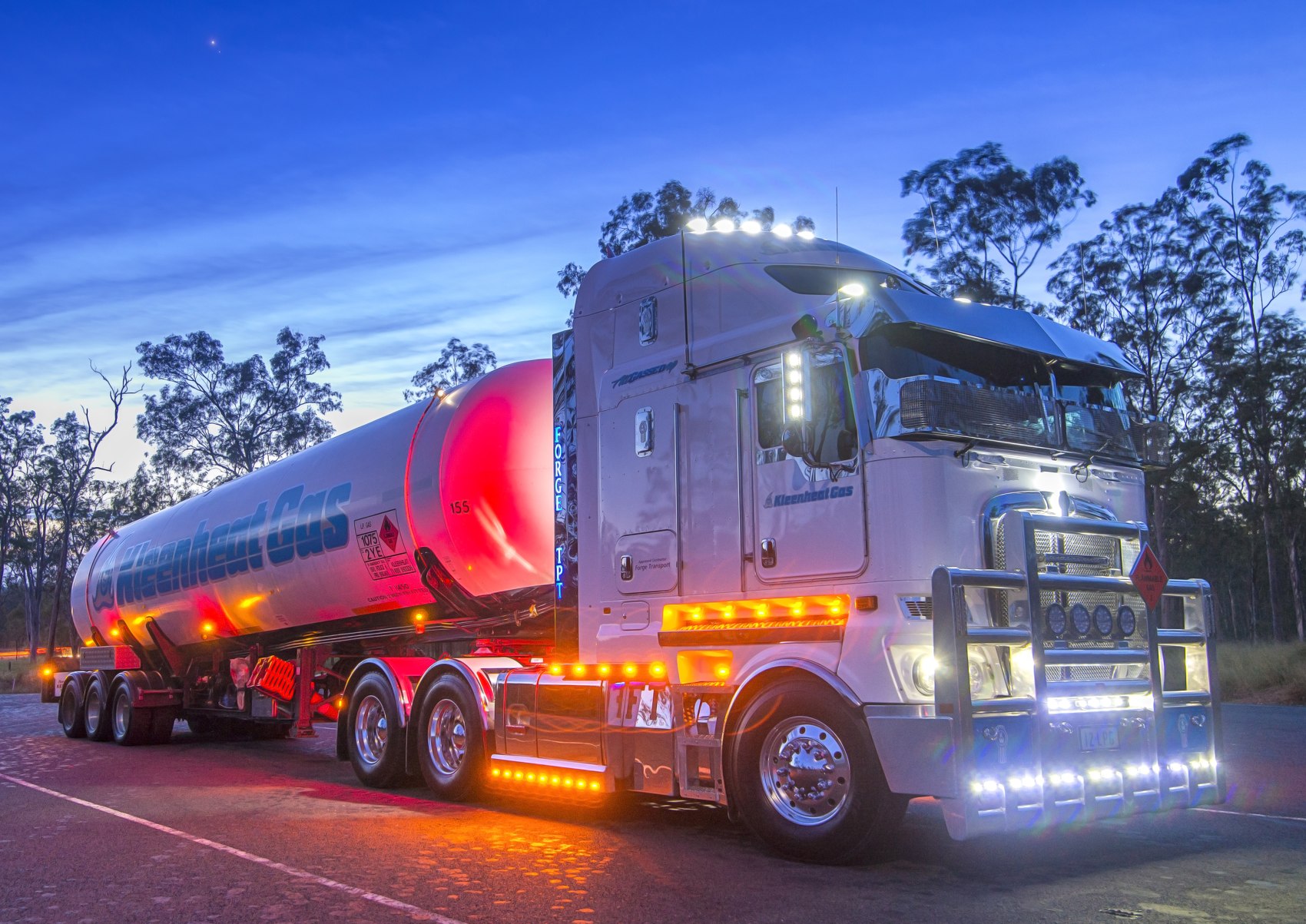 All Gassed Up: Forge Transport’s custom Kenworth K200 — original archive photograph