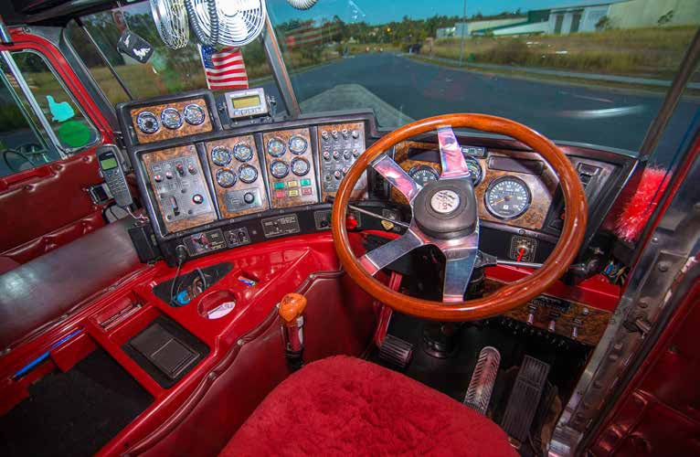 Old School Cool: Trevor Smith’s Kenworth K100E — original archive photograph