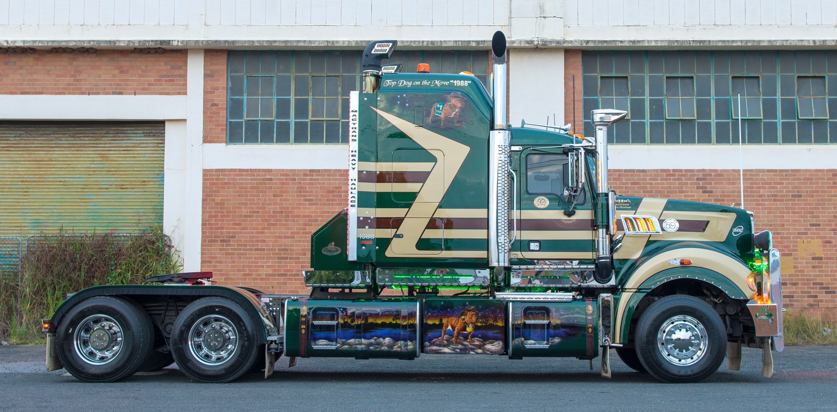Mussy’s Big Bully: Mactrans’ Southern Cross Mack Titan — archive photograph 2