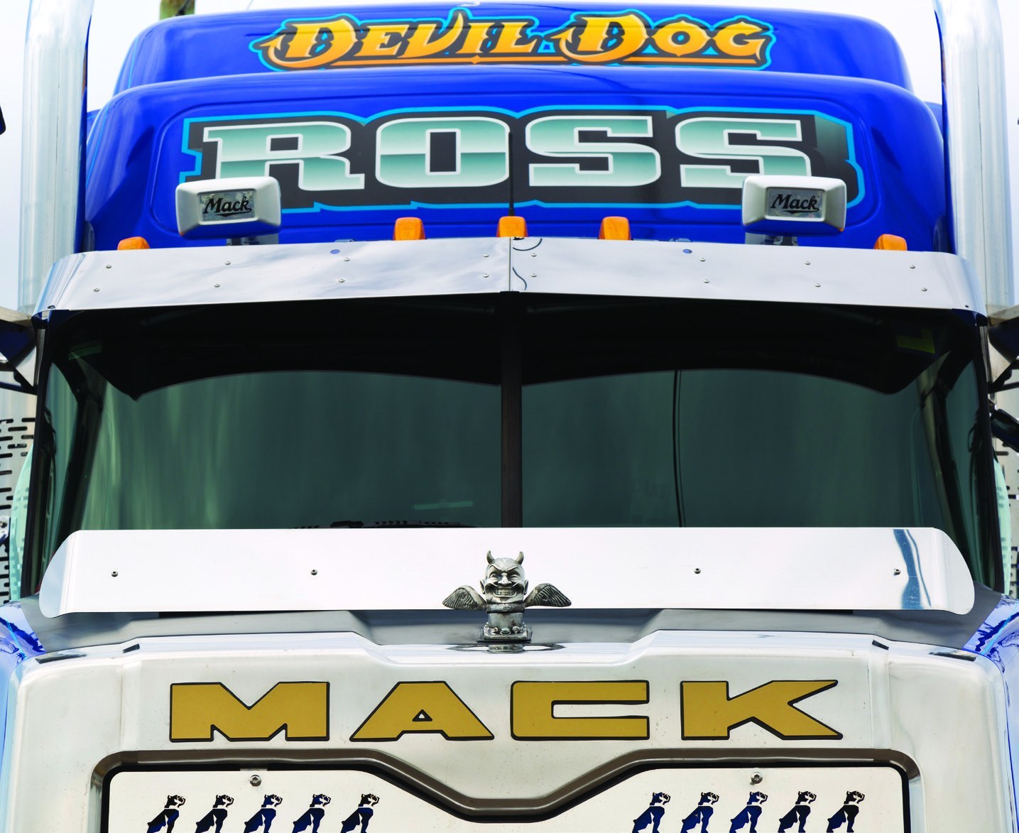 Devil Dog: Ross Transport’s 40th-anniversary Mack — archive photograph 3