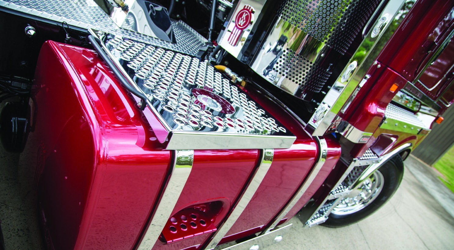 Sonic Boom: Pat Rositano’s custom Kenworth K200 — archive photograph 3