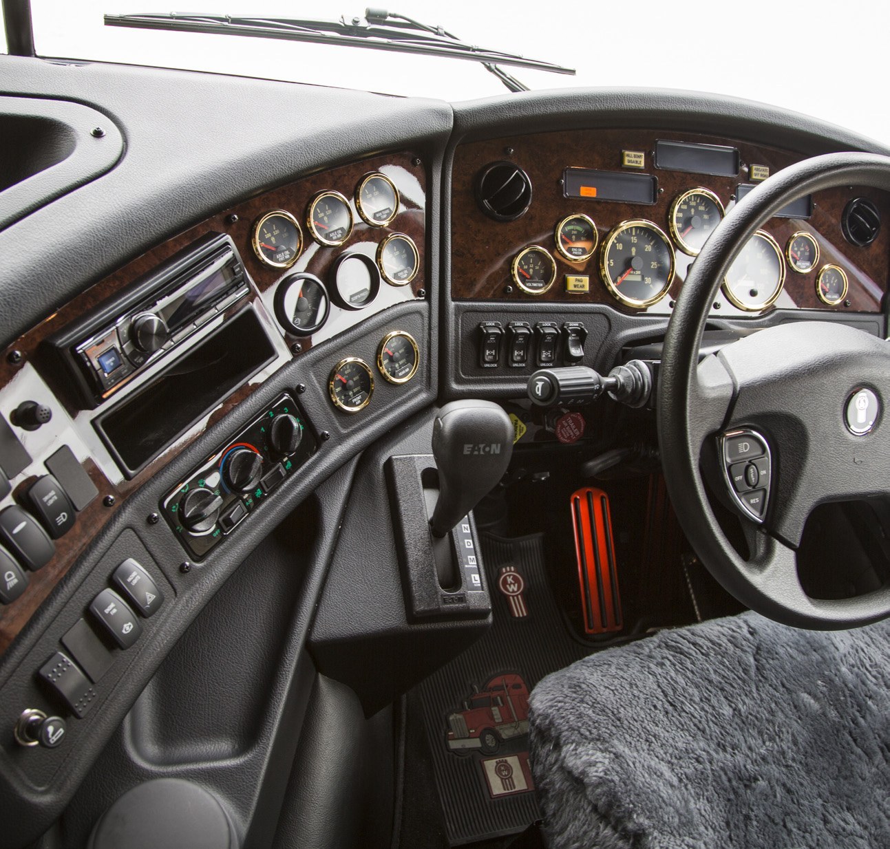 Sonic Boom: Pat Rositano’s custom Kenworth K200 — archive photograph 2