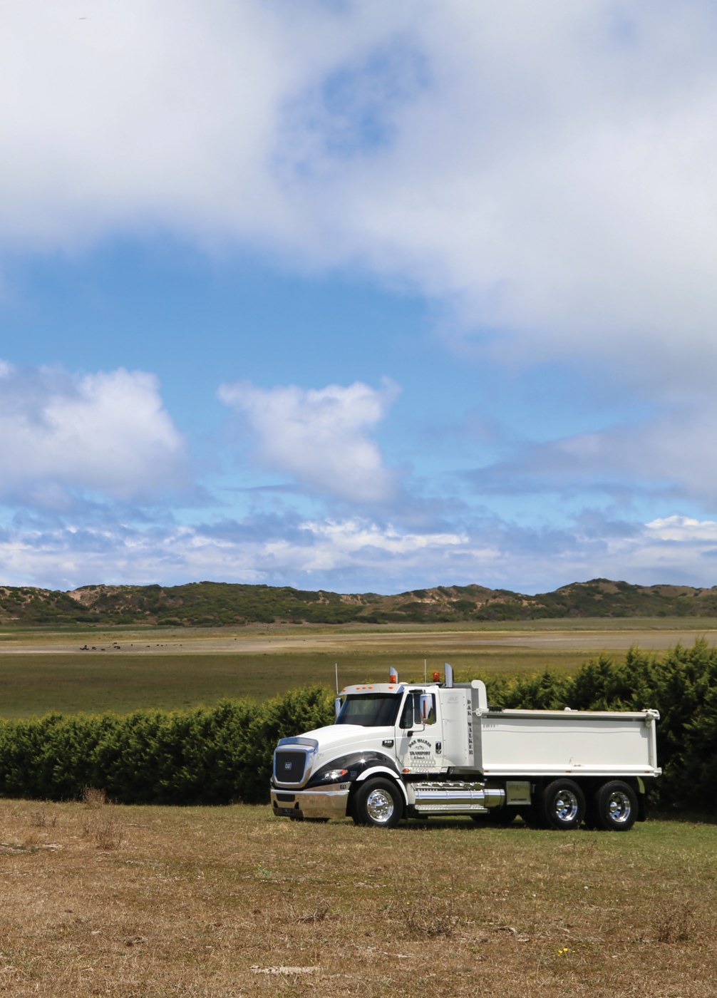 Low Cat — Brad Walker’s Caterpillar CT630 — archive photograph 2