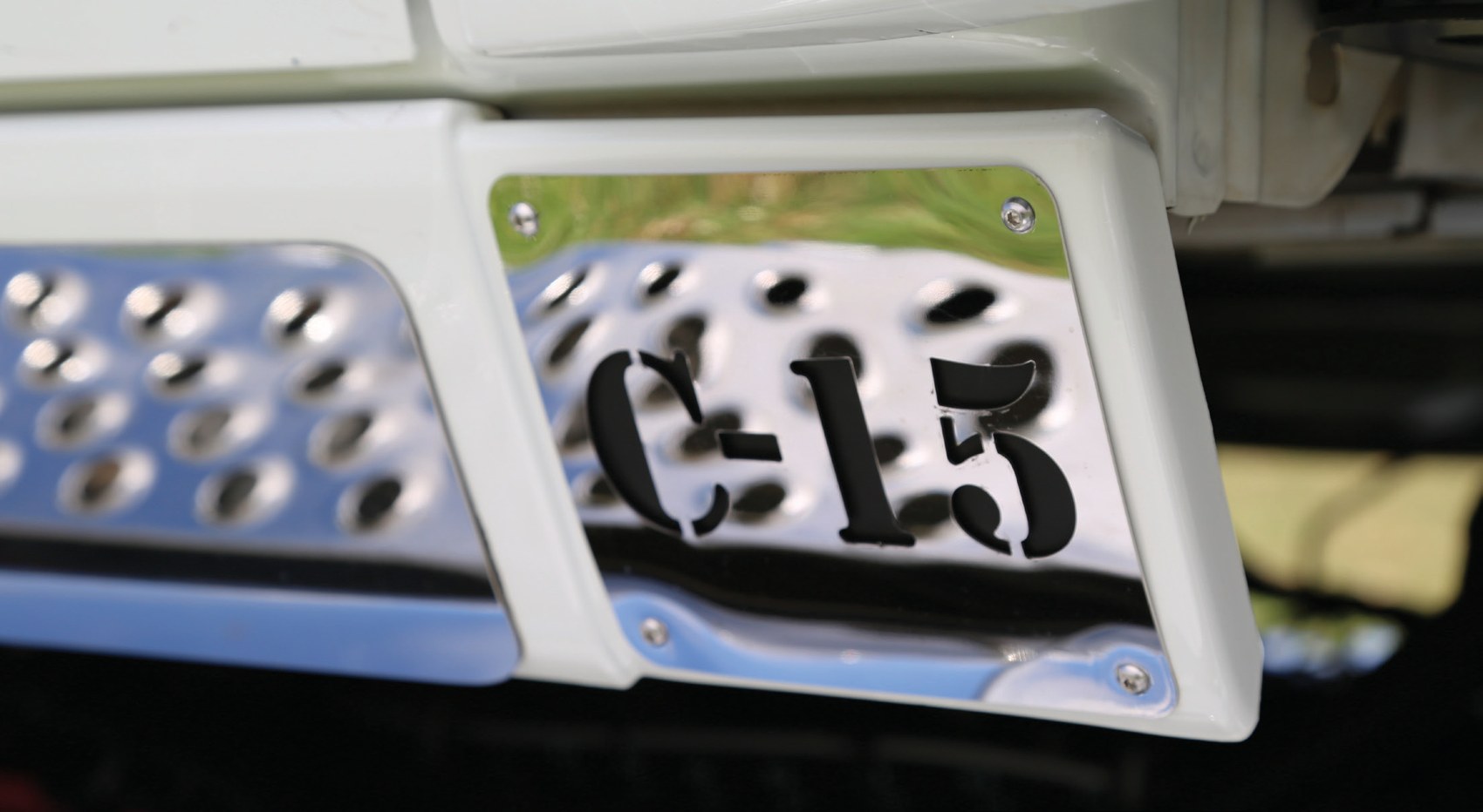 Low Cat — Brad Walker’s Caterpillar CT630 — archive photograph 3