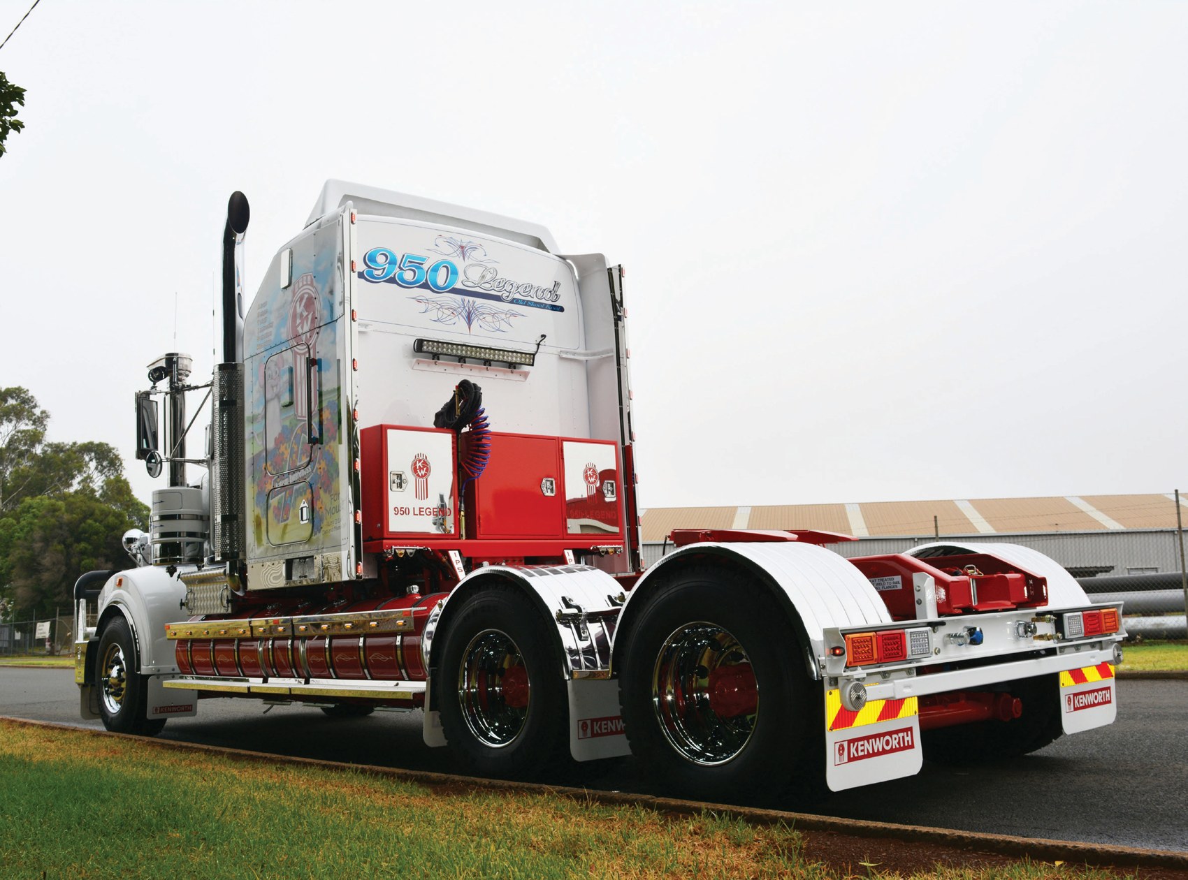 Speechless — John and Karen Duggan’s Kenworth Legend 950 — archive photograph 2