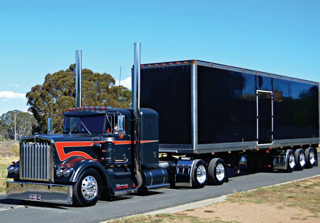Photography Club — the Klos Bros’ 1986 Kenworth W model — original ACT Issue 9 image