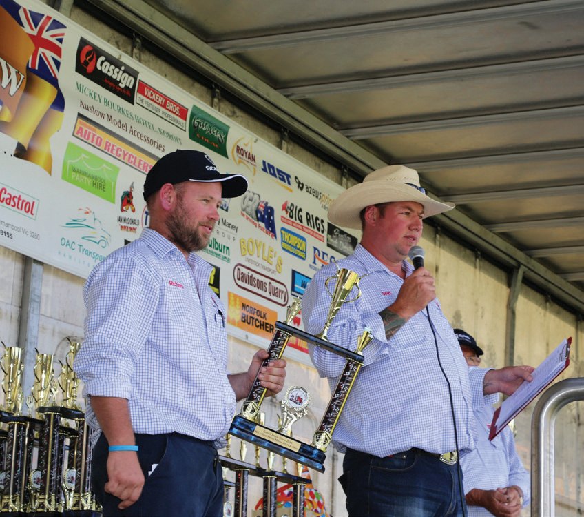 Organisers Shirl and Richo hand out prizes. Awesome work fellas!